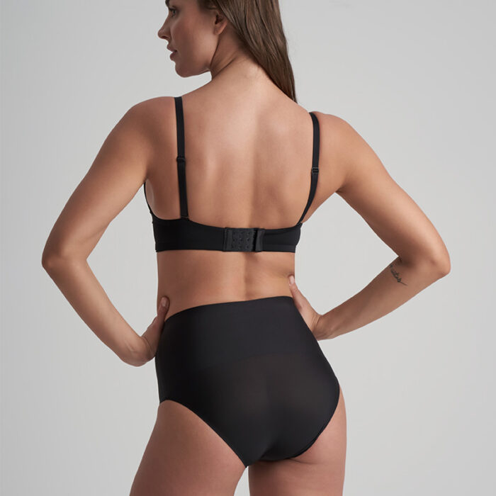 Waist-Control-Mid-Waist-Brief-UNDWCB-Black-3-American-back-LOW-RES Waist-Control-Mid-Waist-Brief-UNDWCB-Black-3-American-back-LOW-RES